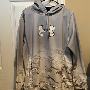 LIKE NEW ADIDAS HOODIE